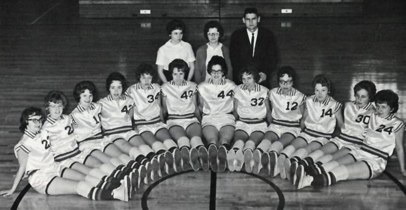 girls basketball team 1963